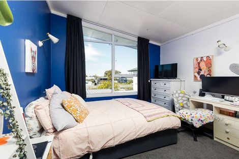 Photo of property in 50 Rhodes Street, Waimate, 7924