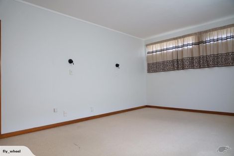 Photo of property in 109 Sylvan Avenue, Northcote, Auckland, 0627