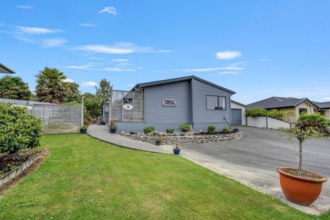 Photo of property in 32 Grove Avenue, Weston, Oamaru, 9401