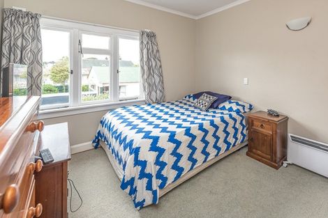 Photo of property in 12 Parsons Street, Saint Johns Hill, Whanganui, 4501