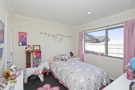 Photo of property in 14 Wentworth Lane, Waiwhakaiho, New Plymouth, 4312