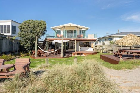 Photo of property in 65 Pukehina Parade, Pukehina, Te Puke, 3189