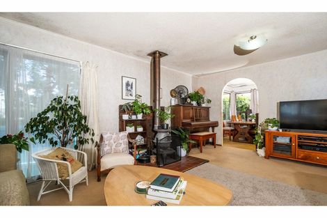 Photo of property in 2 Forest Hill Road, Henderson, Auckland, 0612