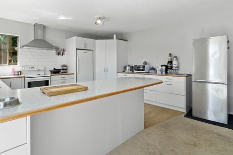 Photo of property in 57a Dingadee Street, Welcome Bay, Tauranga, 3112