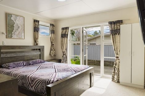 Photo of property in 202a Grove Road, Mayfair, Hastings, 4122