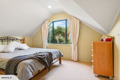 Photo of property in 2/62 Target Road, Totara Vale, Auckland, 0629