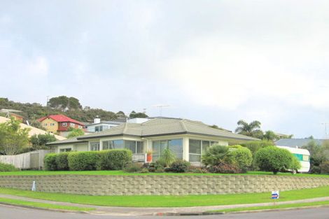 Photo of property in 4 Ambassador Glade, Orewa, 0931