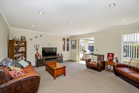 Photo of property in 49 Somerville Crescent, Aidanfield, Christchurch, 8025