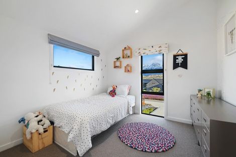 Photo of property in 4 Wanderer Lane, Jacks Point, Queenstown, 9371