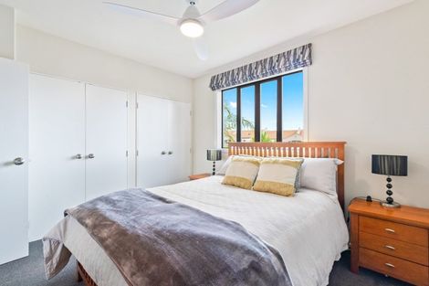 Photo of property in 3/21 Armoy Drive, East Tamaki, Auckland, 2016