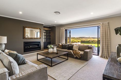 Photo of property in 80 Ewen Place, Karaka, Papakura, 2580