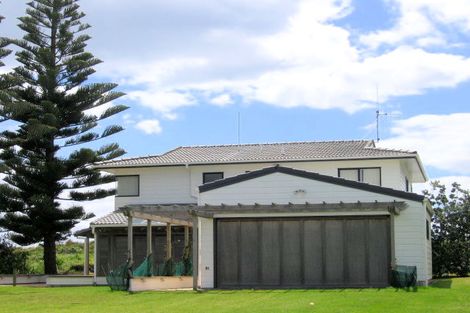 Photo of property in 51 Broadway Road, Waihi Beach, 3611