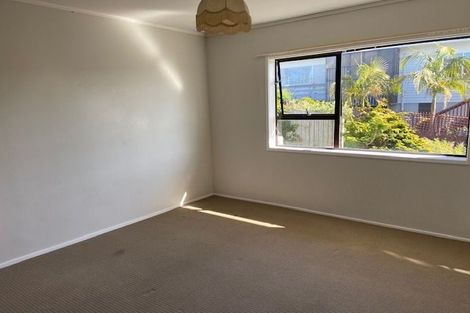 Photo of property in 1/32 Velma Road, Hillcrest, Auckland, 0627