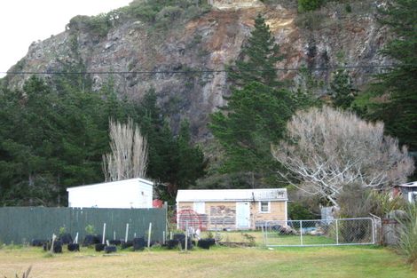 Photo of property in 6 Beach Road, Long Beach, Port Chalmers, 9081