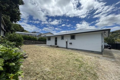Photo of property in 20 Woolwich Close, Whitby, Porirua, 5024