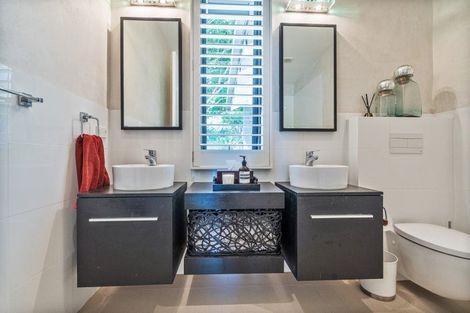 Photo of property in 49 Sarahs Hill, Hahei, Whitianga, 3591