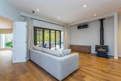 Photo of property in 312 Upper Harbour Drive, Greenhithe, Auckland, 0632