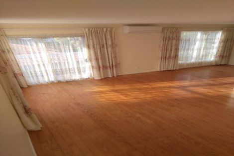 Photo of property in 1/41 Ellice Road, Totara Vale, Auckland, 0629