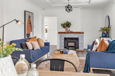 Photo of property in 382 High Street South, Carterton, 5713