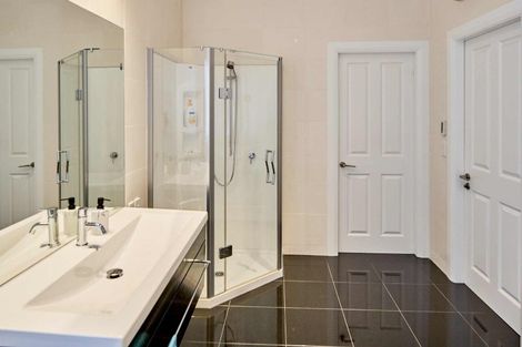 Photo of property in 2 Blundell Way, Heretaunga, Upper Hutt, 5018