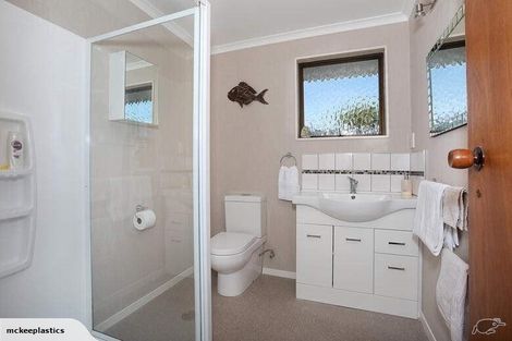 Photo of property in 43 Cedar Crescent, Feilding, 4702