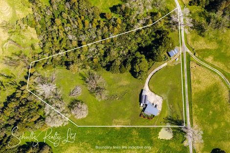 Photo of property in 32 Nikau Lane, Maungaturoto, 0520