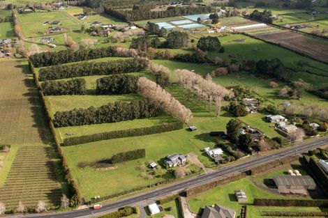 Photo of property in 792 Waitakere Road, Kumeu, 0891