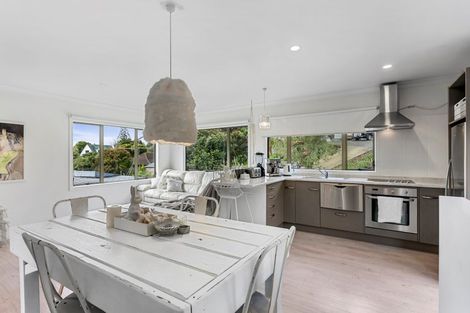 Photo of property in 118 Stredwick Drive, Torbay, Auckland, 0630