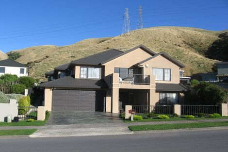 Photo of property in 53 Amesbury Drive, Churton Park, Wellington, 6037