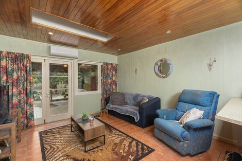 Photo of property in 132 Oakura Road, Oakura, Hikurangi, 0184