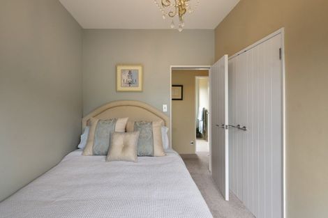 Photo of property in 70 Waicola Drive, Fitzherbert, Palmerston North, 4471