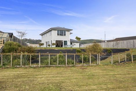 Photo of property in 42 Pukeko Way, Kinloch, Taupo, 3377