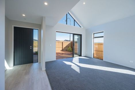 Photo of property in 2 Hill Tops Way, Stoke, Nelson, 7011