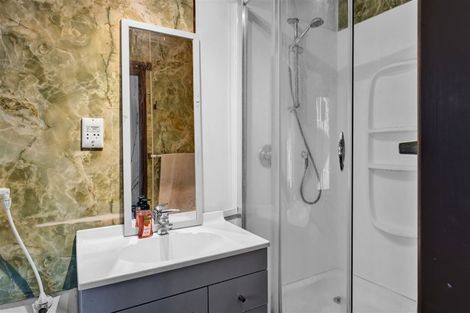 Photo of property in 15 Annandale Street, Lynmouth, New Plymouth, 4310