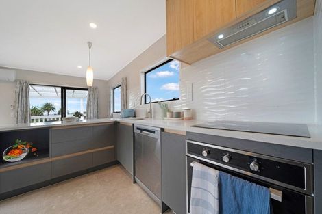 Photo of property in 1/40c West Coast Road, Glen Eden, Auckland, 0602