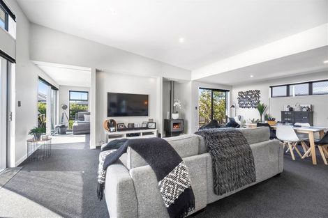 Photo of property in 30 Strauss Drive, Rolleston, 7614