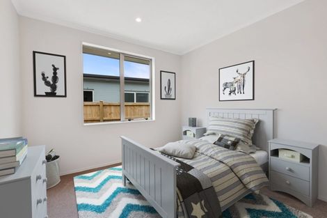 Photo of property in 31 Kukuwai Avenue, Red Beach, 0932