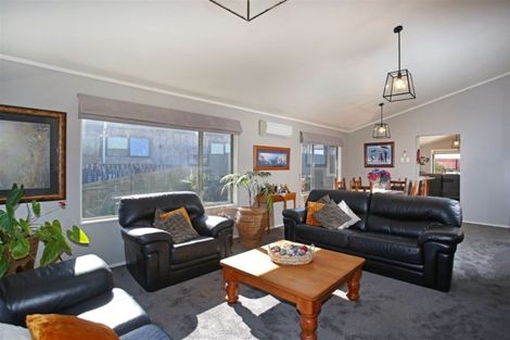 Photo of property in 22b Prospect Terrace, Pukekohe, 2120