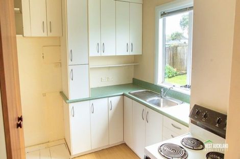 Photo of property in 2/1 Imperial Place, Henderson, Auckland, 0612