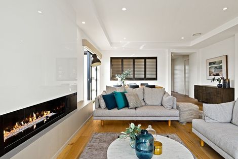 Photo of property in 5 Hillpark Drive, Pokeno, 2402