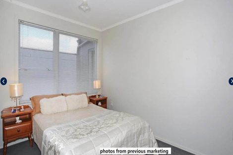 Photo of property in 3 Hillary Heights Avenue, Glendene, Auckland, 0602