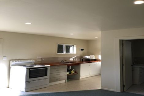 Photo of property in 903 West Coast Road, Waiatarua, Auckland, 0604