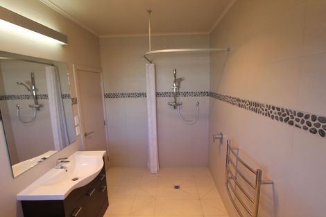 Photo of property in 43 South Road, Blagdon, New Plymouth, 4310