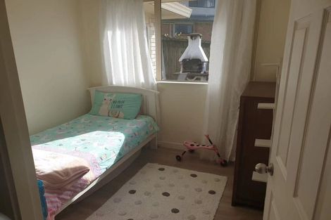 Photo of property in 6 Kumar Place, The Gardens, Auckland, 2105