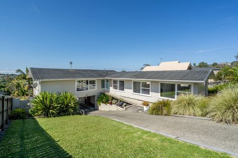 Photo of property in 61 Carlisle Road, Torbay, Auckland, 0630