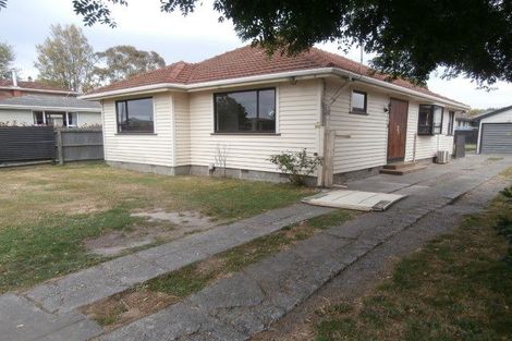 Photo of property in 111 Wainoni Road, Avondale, Christchurch, 8061