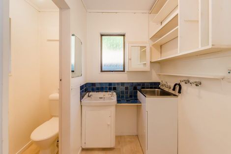 Photo of property in 38 Hicks Crescent, Waikanae Beach, Waikanae, 5036