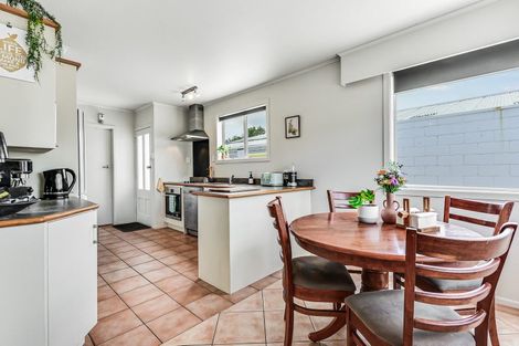 Photo of property in 6 Kohekohe Place, Pukete, Hamilton, 3200