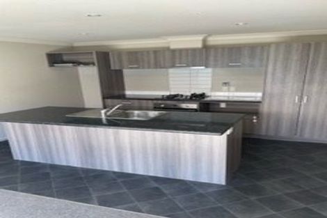 Photo of property in 13 Poppy Watts Grove, Stokes Valley, Lower Hutt, 5019