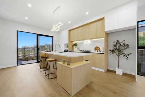 Photo of property in 7 Harakeke Lane, Orewa, 0931